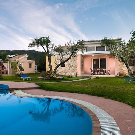 Three Stars Luxury Villas Moraḯtika Esterno foto