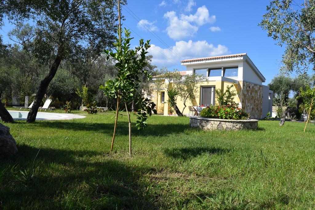 Three Stars Luxury Villas Moraḯtika Esterno foto
