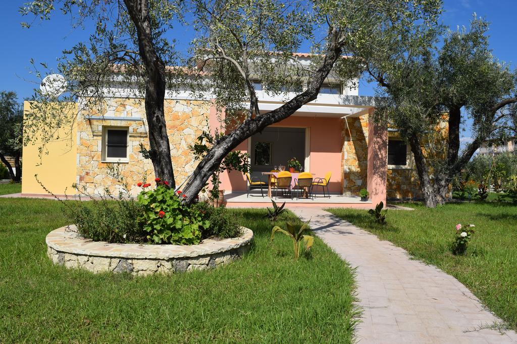 Three Stars Luxury Villas Moraḯtika Esterno foto