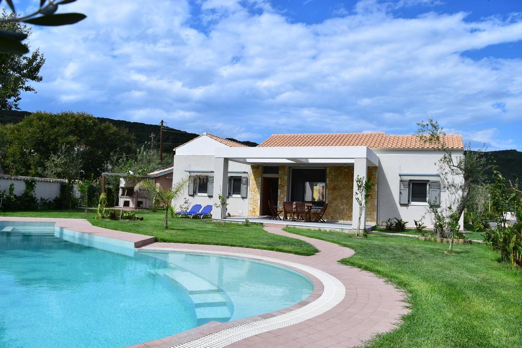 Three Stars Luxury Villas Moraḯtika Esterno foto