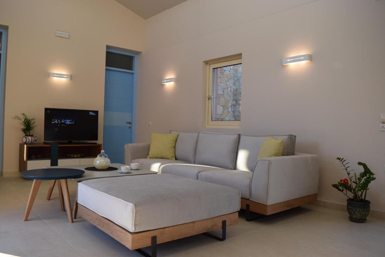 Three Stars Luxury Villas Moraḯtika Esterno foto