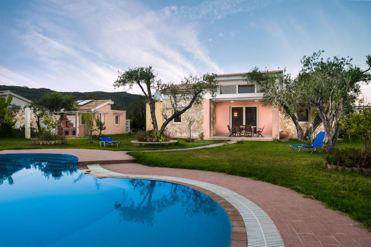 Three Stars Luxury Villas Moraḯtika Esterno foto